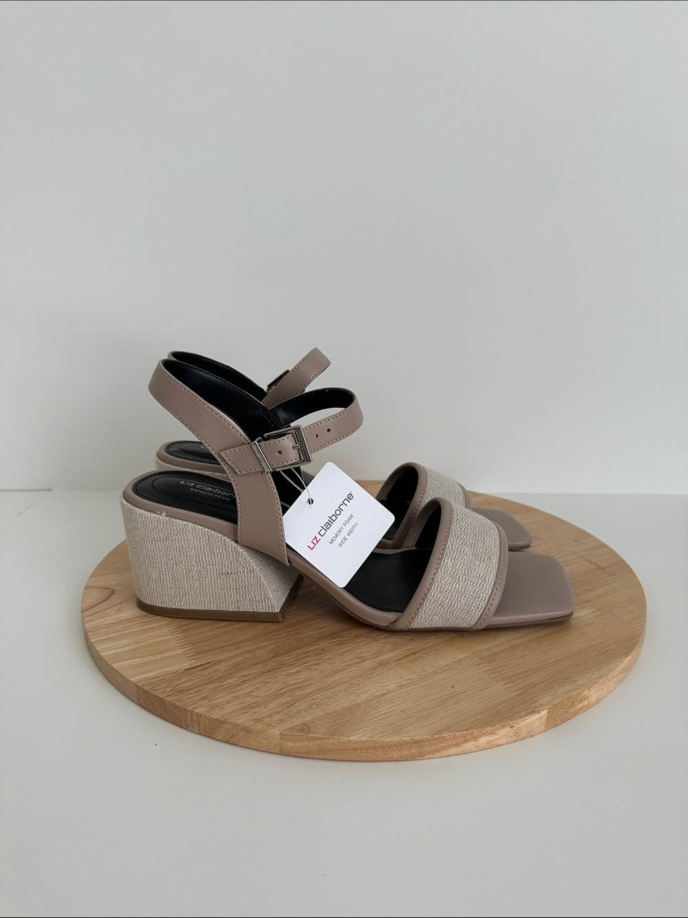 Liz Claiborne Womens Fair Heeled Sandals